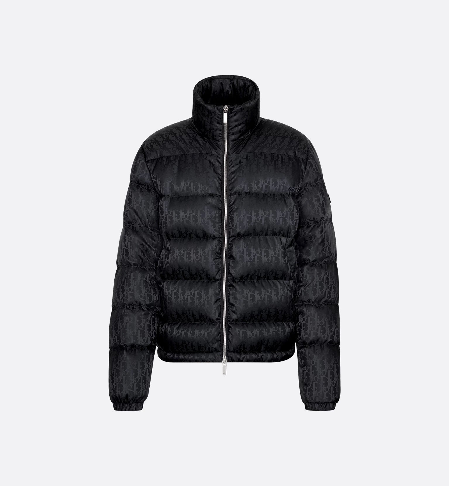 Essentiaal D Oblique Puffer Schwarz