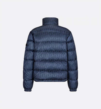 Essentiaal D Oblique Puffer Blau